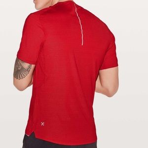 🍋Lululemon Run Out Short Sleeve, Size Large Bold Red